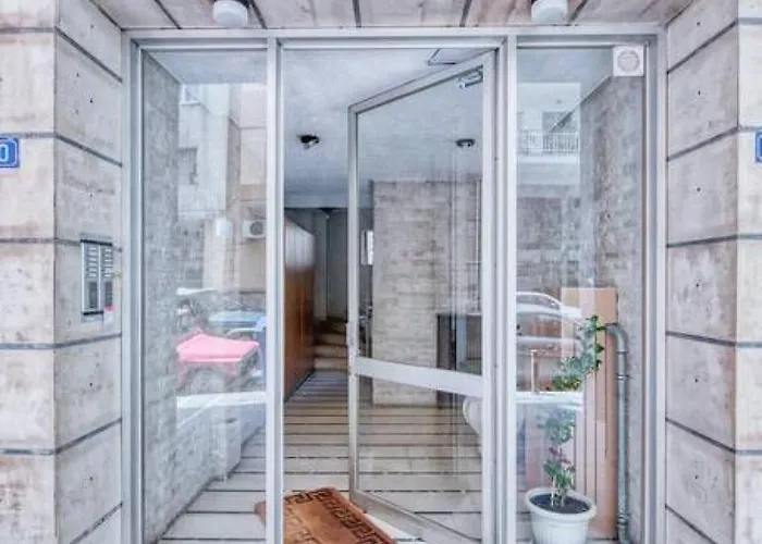Muse A Dreamy And Fresh New Apartment